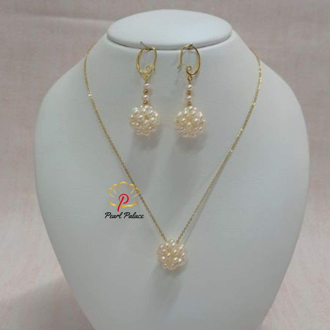 Luminous Orb_ 18K Gold Plated Pearl Necklace Set