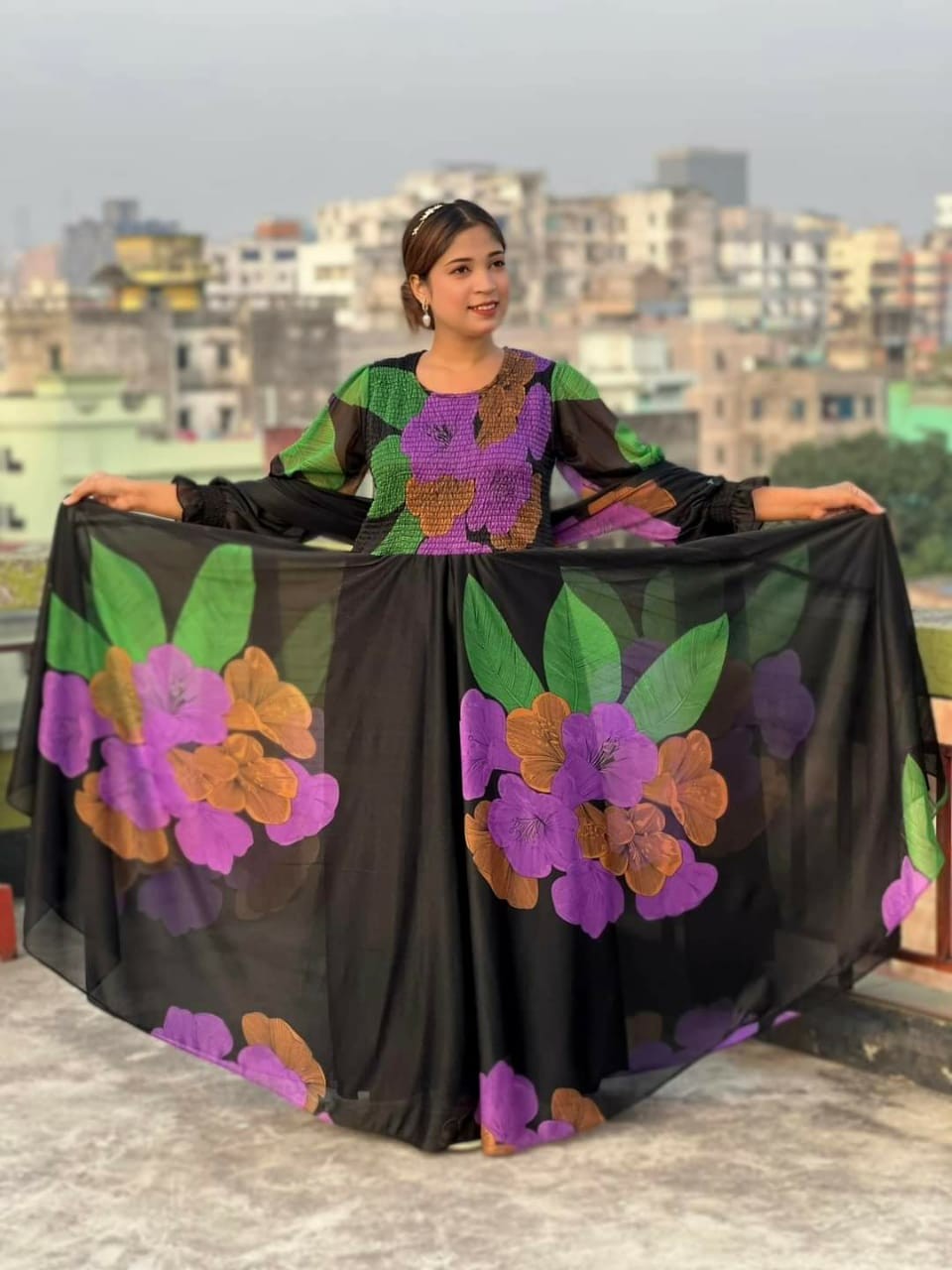 স্মোকি ওড়না গাউন