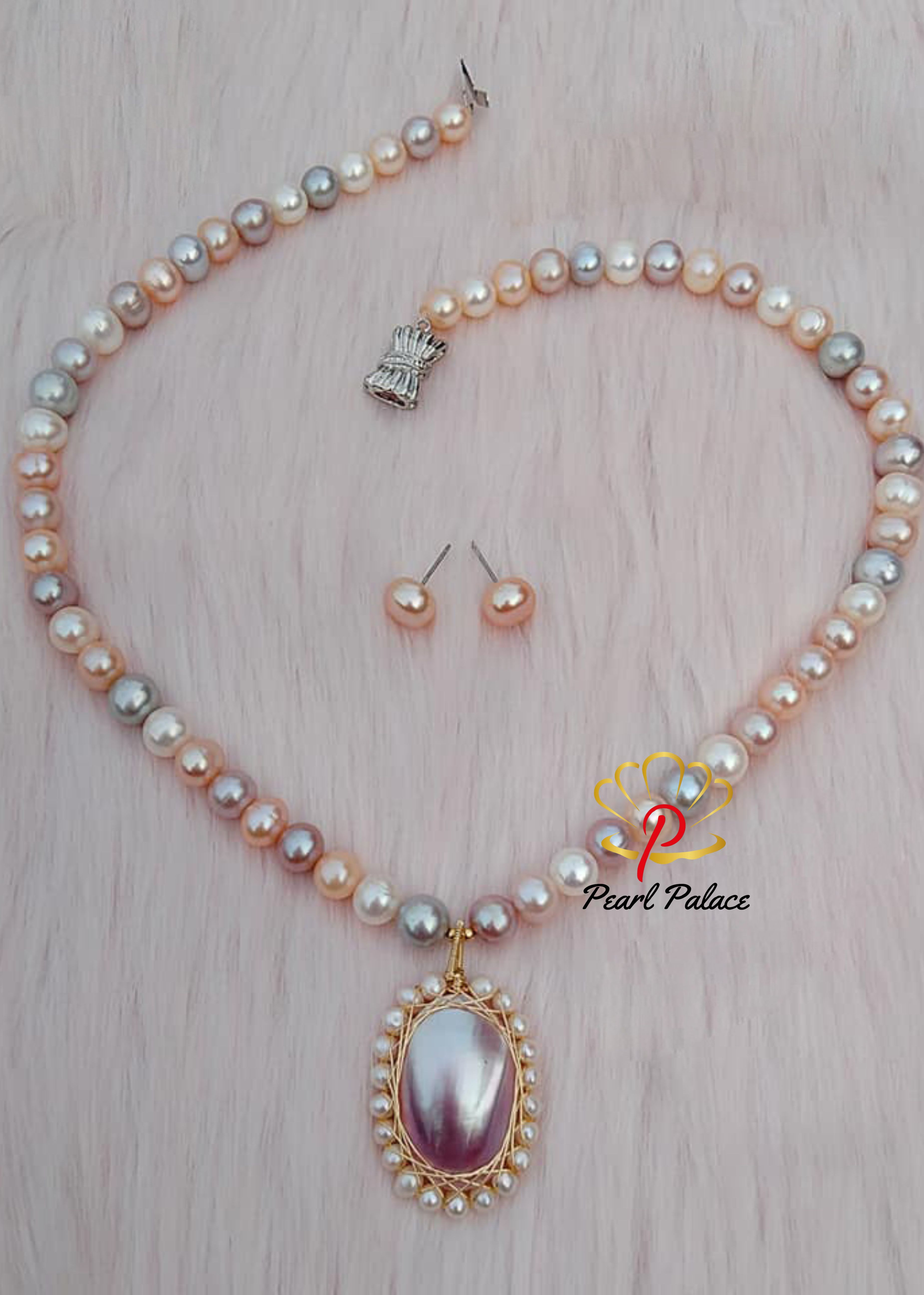 Majestic Multi-Tone Pearl Pendant Set